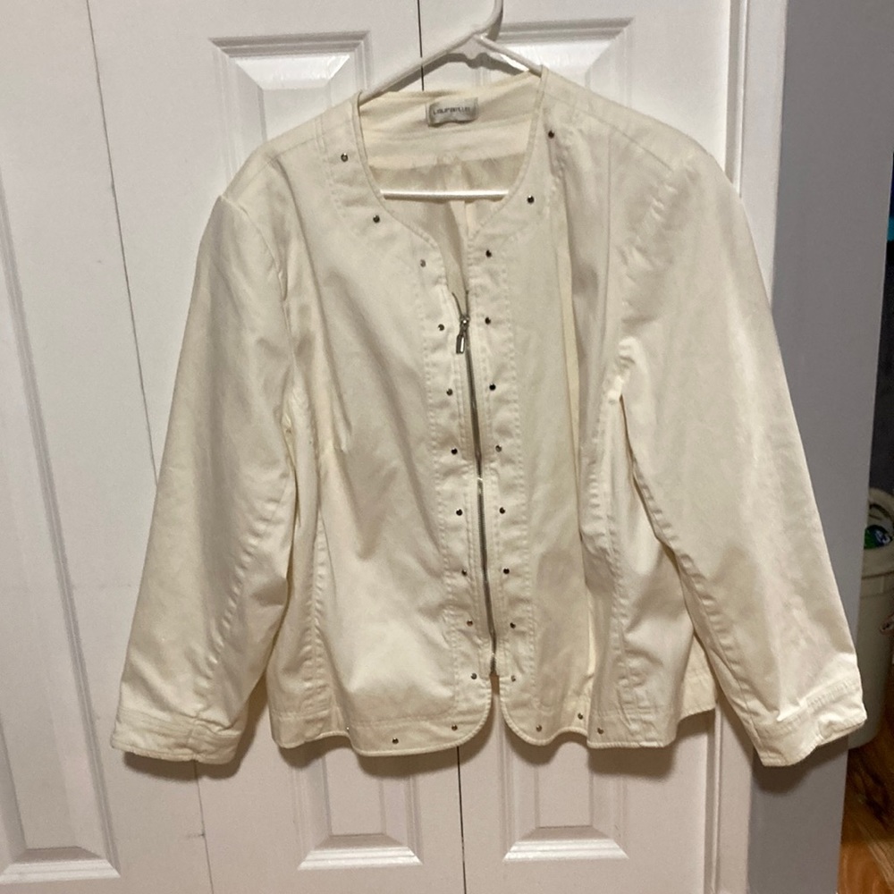 LauraPlus white jacket with silver studs